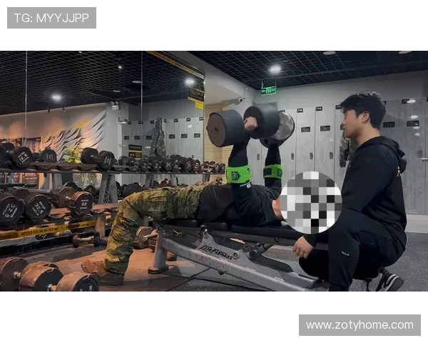 健身房新手使用各类器材的步骤与注意事项
